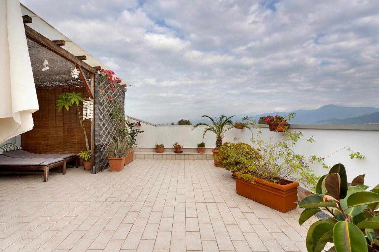 Ferienwohnung Attico Con Terrazza A Viareggio Exterior foto
